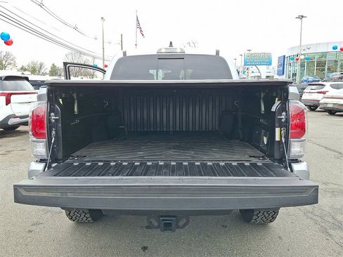 Used 2023 Toyota Tacoma TRD Sport image 28
