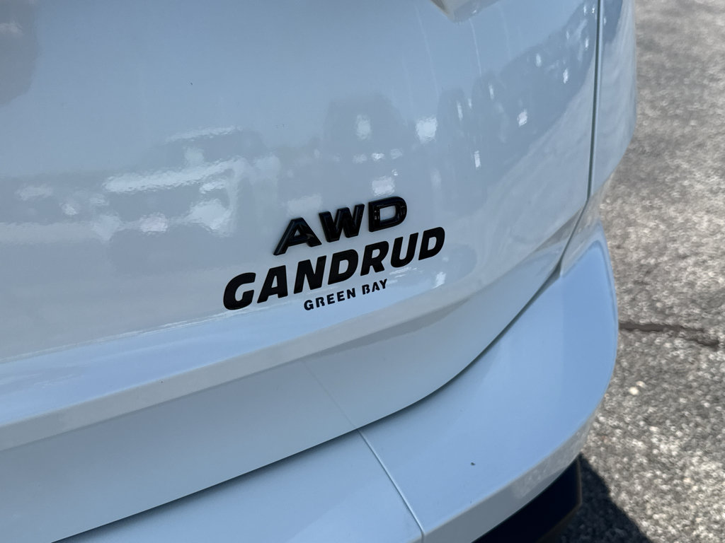 New 2026 Nissan Rogue Dark Armor AWD/4WD image 8