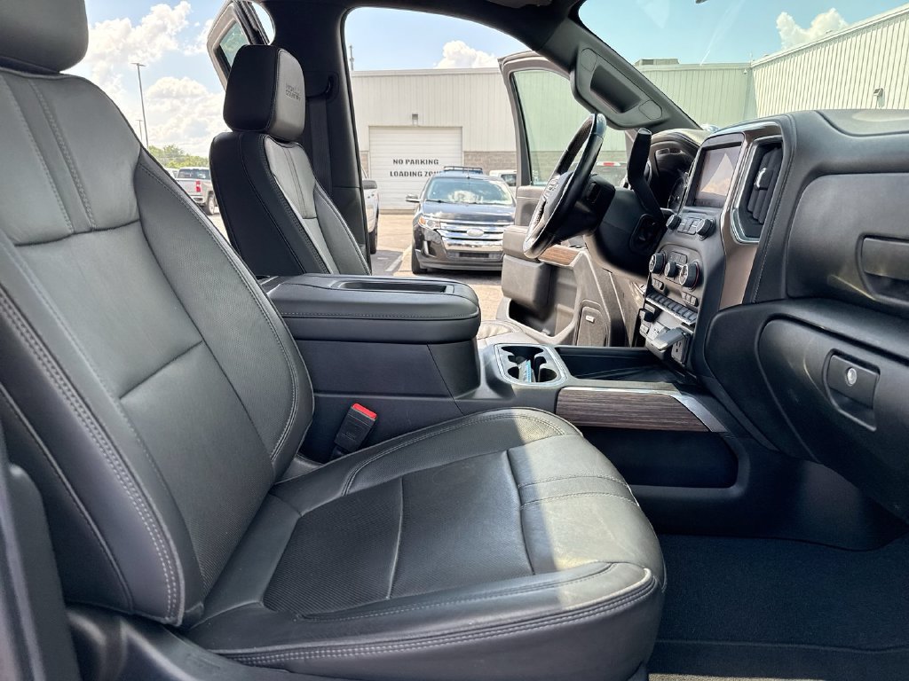 Used 2022 Chevrolet Silverado 3500 High Country AWD/4WD image 23