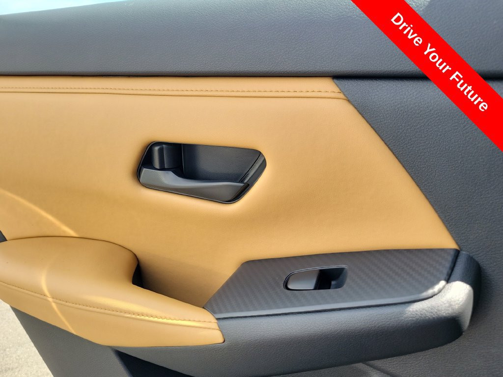 Used 2025 Nissan Sentra SV w/ SV Premium Package FWD image 23
