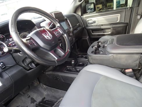 Used 2018 RAM 2500 Power Wagon w/ Luxury Group image 16