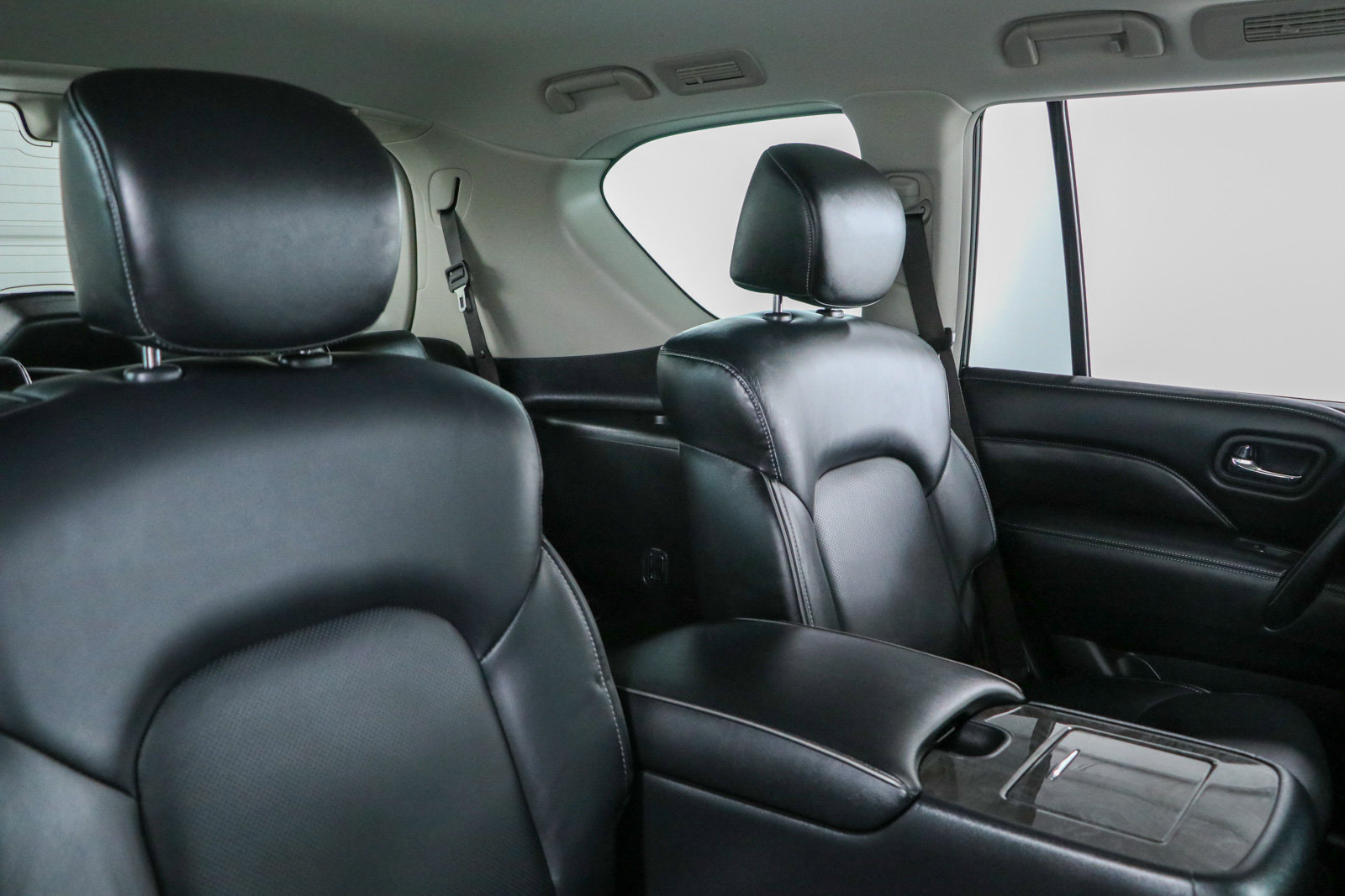 Used 2023 INFINITI QX80 Luxe w/ Cargo Package AWD/4WD image 31