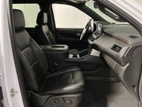 Used 2021 Chevrolet Suburban LT AWD/4WD image 28