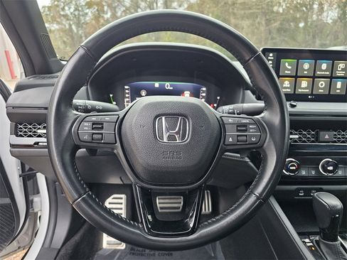 Used 2024 Honda Accord Sport image 23