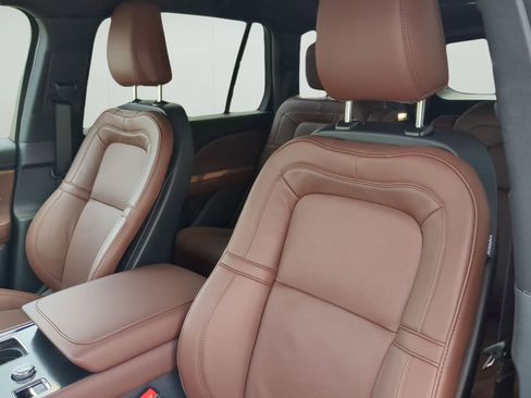 New 2026 Lincoln Aviator Reserve AWD/4WD image 10