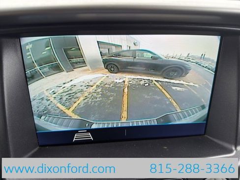 Used 2022 Chevrolet Colorado LT w/ Fleet Safety Package image 10