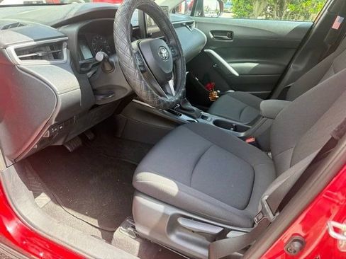 Certified 2023 Toyota Corolla Cross LE FWD image 2