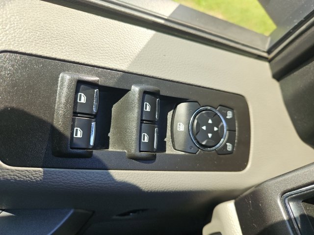 Certified 2018 Ford F150 XLT RWD image 14