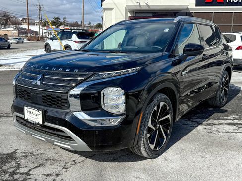 New 2025 Mitsubishi Outlander SEL image 3