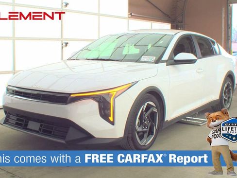 Used 2025 Kia K4 EX image 1