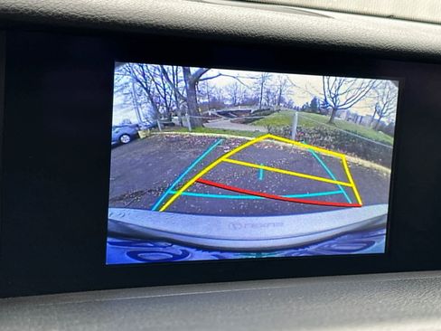 Used 2017 Lexus IS 300 AWD image 18