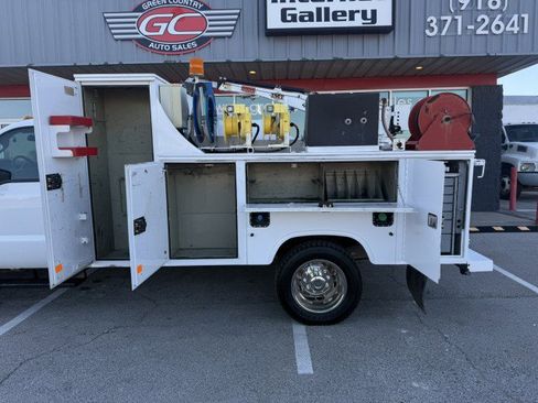 Used 2012 Ford F550 4x4 Regular Cab Super Duty w/ Payload Upgrade Pkg image 15