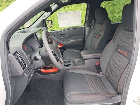 New 2025 Nissan Frontier PRO-4X image 10