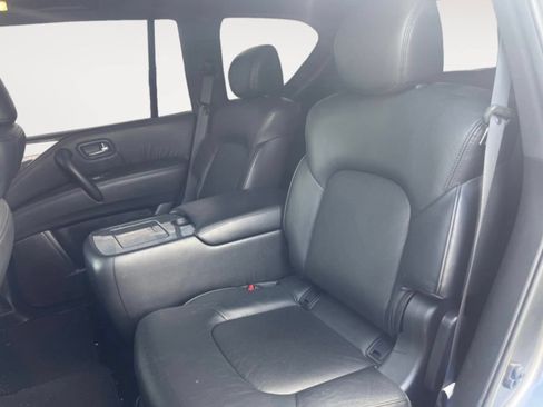 Used 2024 Nissan Armada SL w/ Midnight Edition Package RWD image 13
