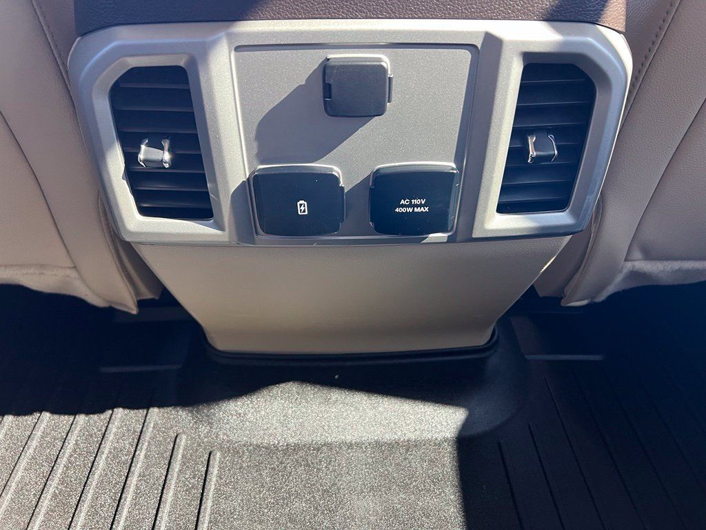 Used 2020 Ford F150 Lariat AWD/4WD image 23