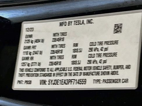 Used 2023 Tesla Model 3 Standard Range RWD image 29