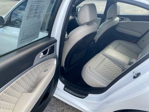 Used 2022 Genesis G70 3.3T image 22