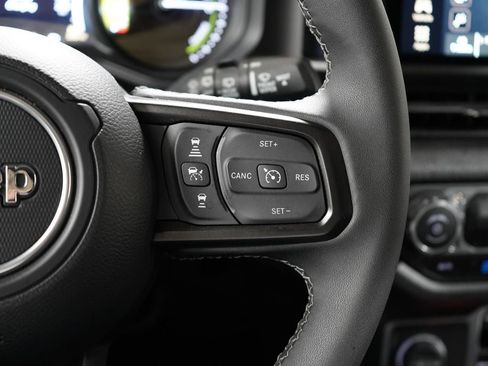 Used 2025 Jeep Wrangler Unlimited Sport S 4xe AWD/4WD image 16
