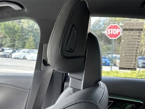 Used 2023 Mercedes-Benz C 300 Sedan w/ Pinnacle Trim Package image 17