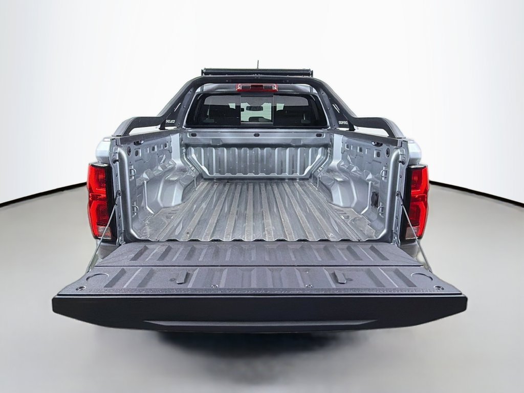 New 2026 Chevrolet Colorado Z71 w/ Midnight Edition AWD/4WD image 23