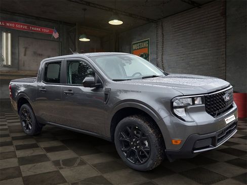 New 2026 Ford Maverick XLT w/ Equipment Group 301A image 31