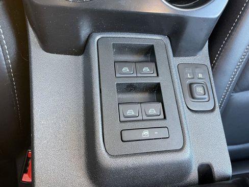 Used 2025 Ford Bronco Outer Banks image 25