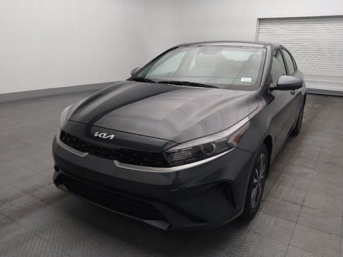 Used 2024 Kia Forte LXS w/ LXS Technology Package FWD image 15