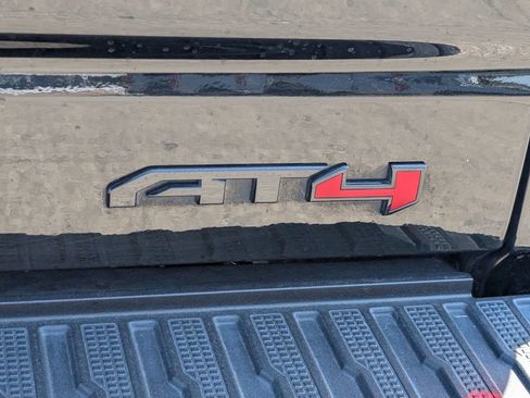 Used 2023 GMC Sierra 1500 AT4 w/ AT4 Premium Package AWD/4WD image 8