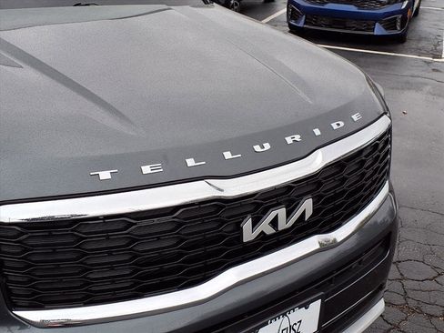 Used 2022 Kia Telluride LX image 25