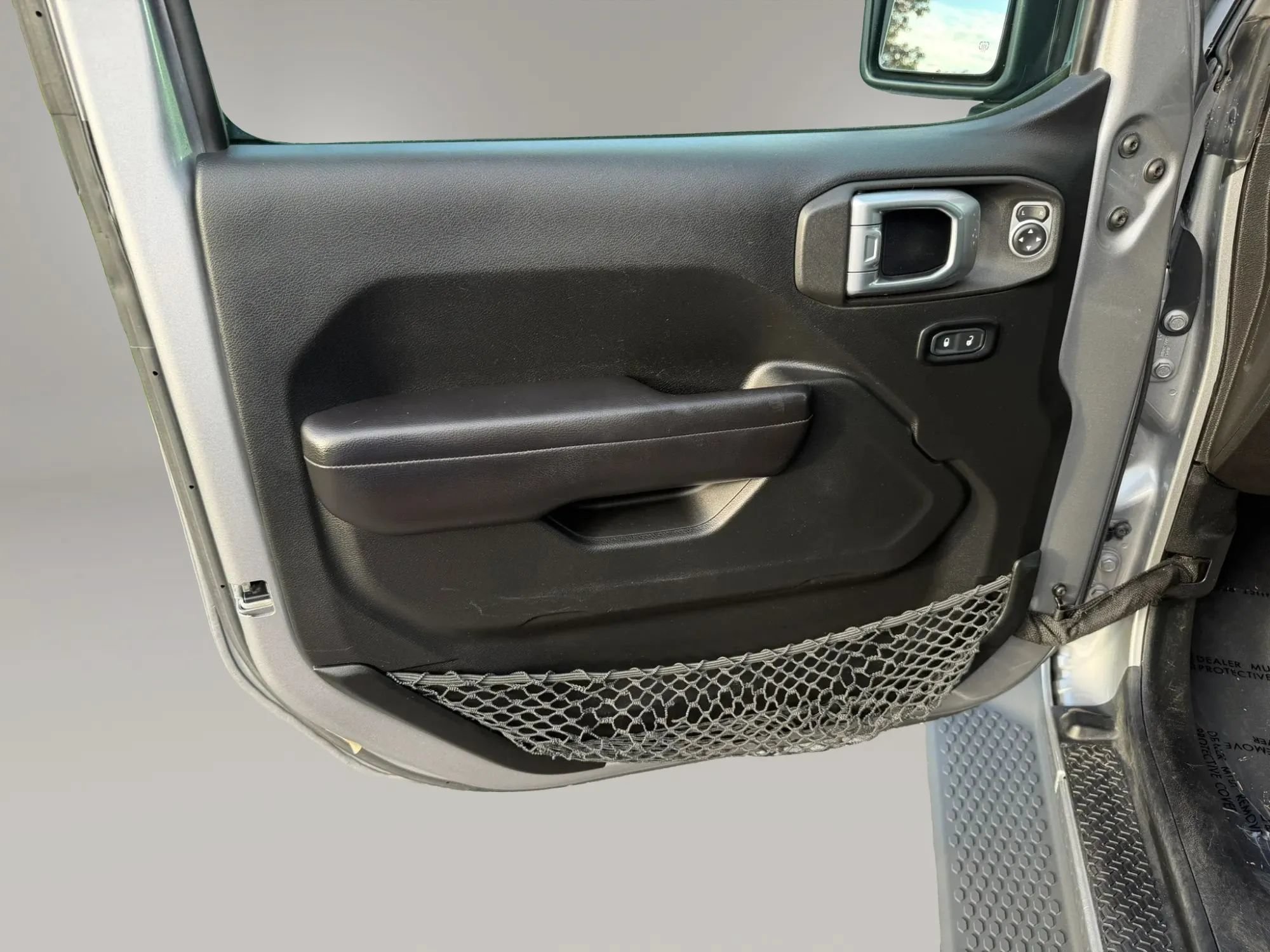 Used 2019 Jeep Wrangler Sport AWD/4WD image 12