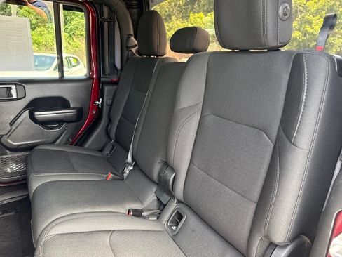 Used 2021 Jeep Gladiator Sport AWD/4WD image 43