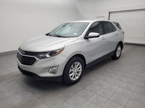 Used 2020 Chevrolet Equinox LT FWD image 2