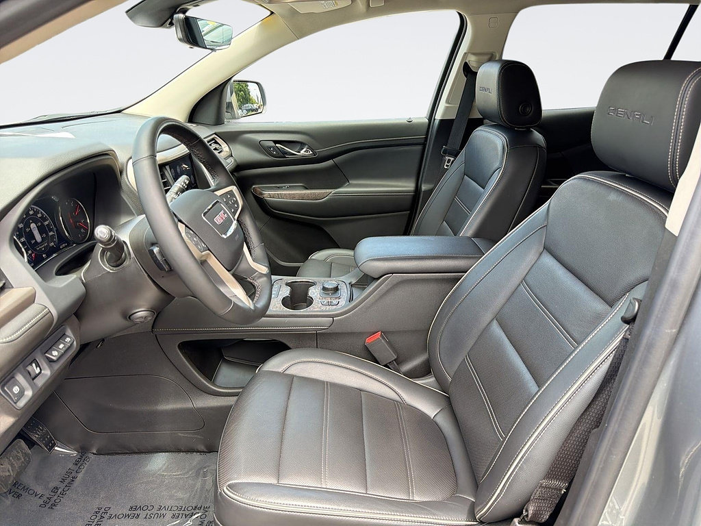 Used 2023 GMC Acadia Denali w/ Denali Technology Package FWD image 20