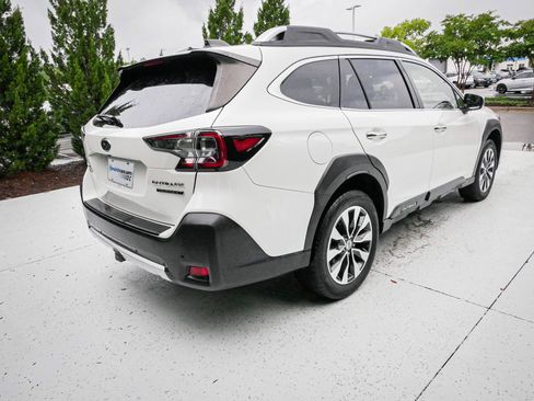 Used 2024 Subaru Outback Touring XT AWD/4WD image 11