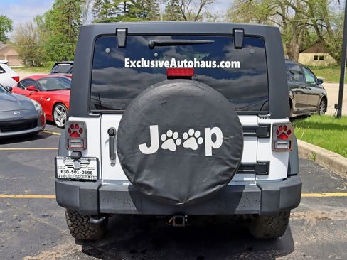 Used 2015 Jeep Wrangler Unlimited Sport w/ Quick Order Package 24S AWD/4WD image 16