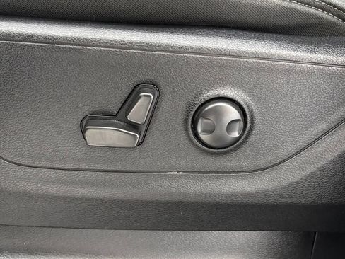 Used 2022 RAM 1500 Big Horn RWD image 13