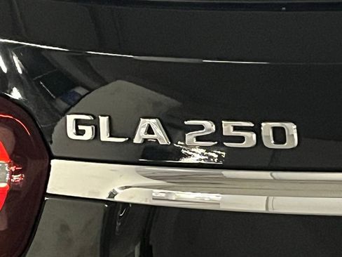 Used 2018 Mercedes-Benz GLA 250 image 31