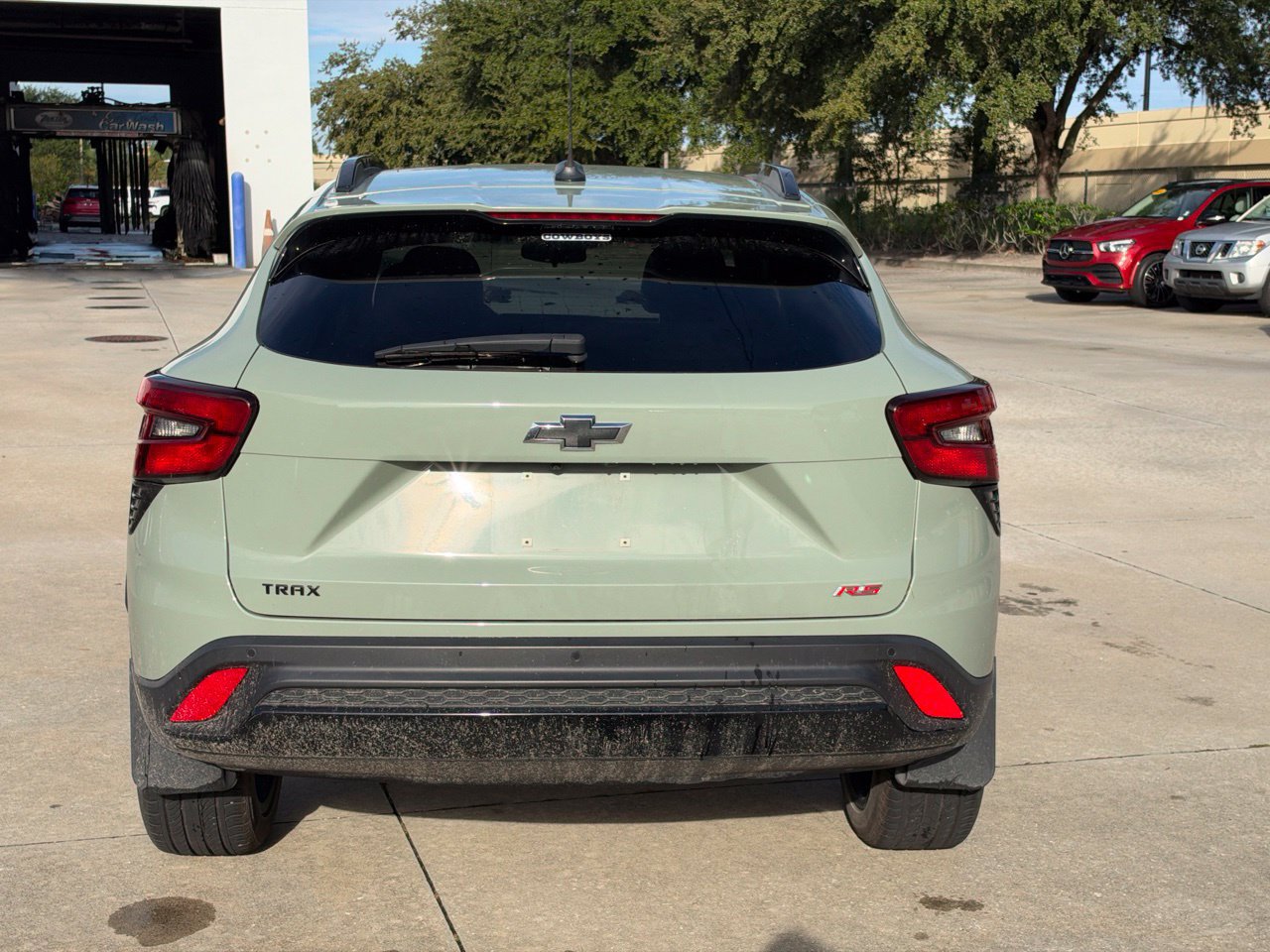 Used 2024 Chevrolet Trax RS w/ Sunroof Package FWD image 6