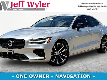 Used 2022 Volvo S60 B5 Momentum