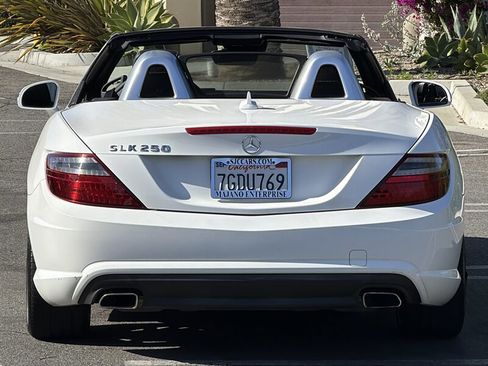 Used 2014 Mercedes-Benz SLK 250 image 5
