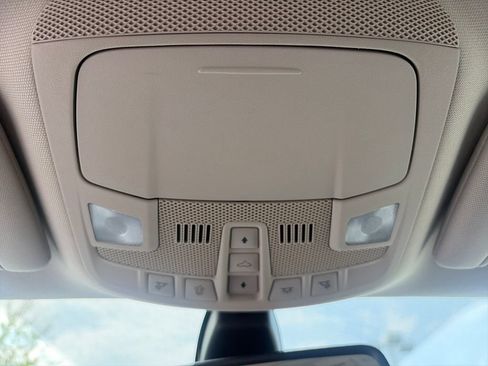 Used 2017 Ford Fusion SE w/ Fusion SE Technology Package FWD image 37