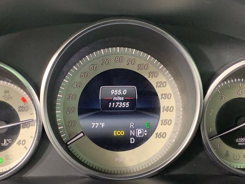 Used 2014 Mercedes-Benz E 550 Coupe image 24