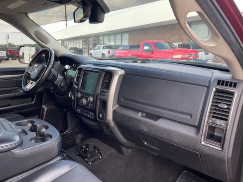 Used 2018 RAM 2500 Laramie w/ Sport Appearance Group image 32