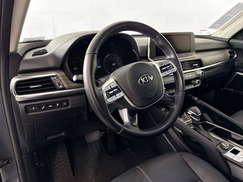 Used 2021 Kia Telluride EX w/ EX Premium Package FWD image 4