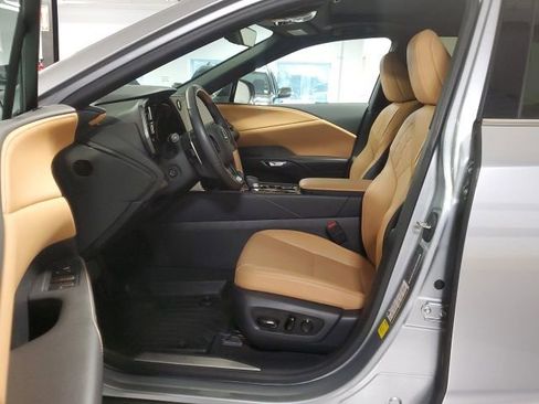 Used 2024 Lexus RX 350 Premium w/ Accessory Package (Z1) image 16