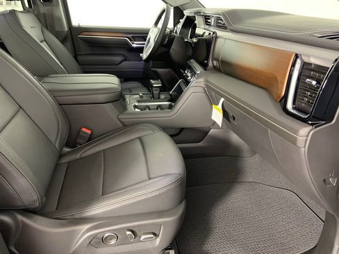 Used 2025 GMC Sierra 1500 Denali w/ Technology Package image 19