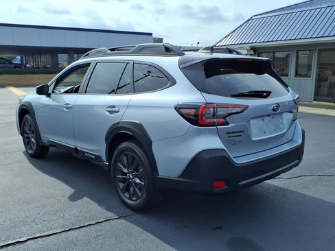 Used 2023 Subaru Outback Onyx Edition image 22