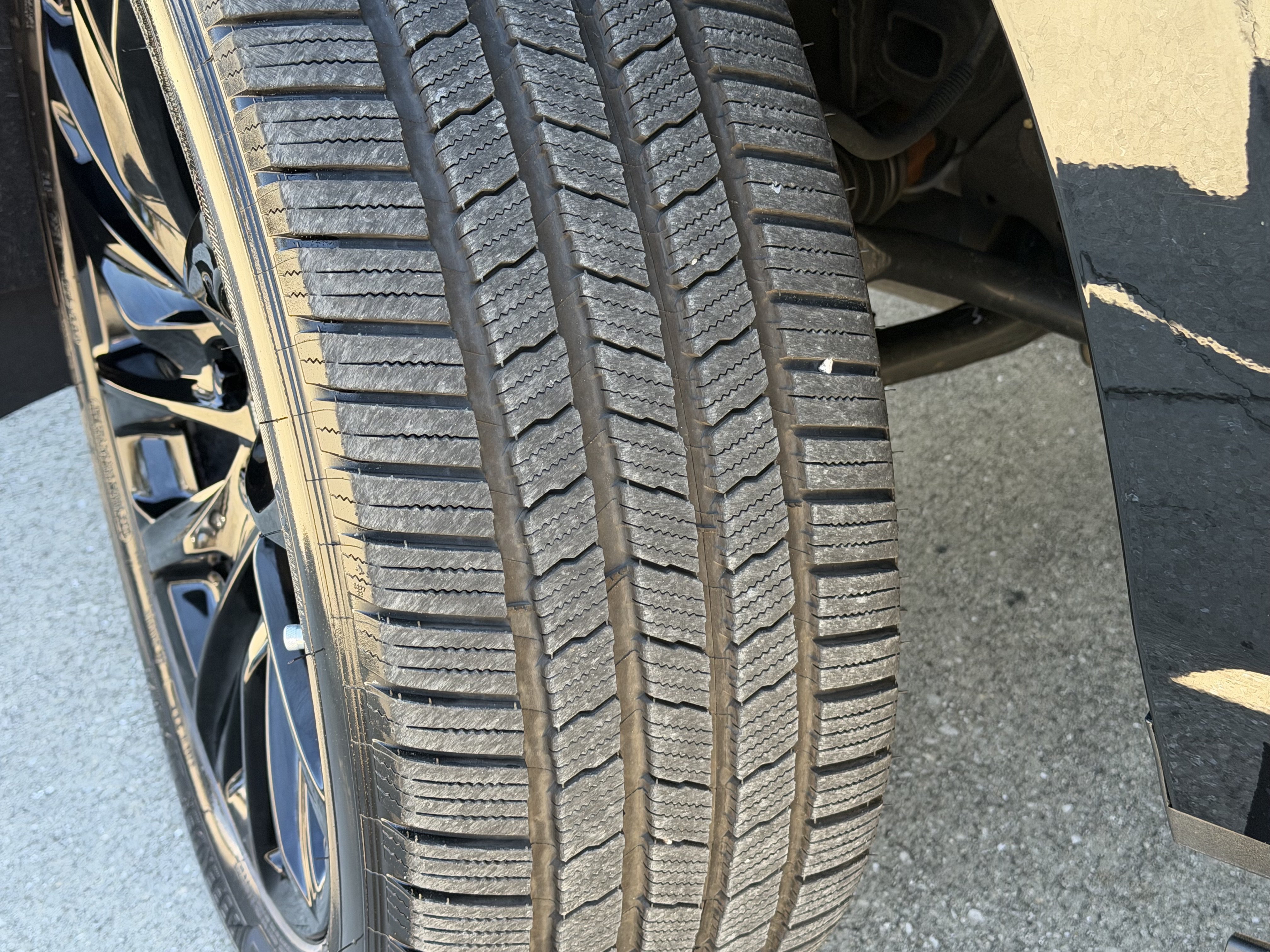 Certified 2023 Cadillac Escalade Sport Platinum AWD/4WD image 37