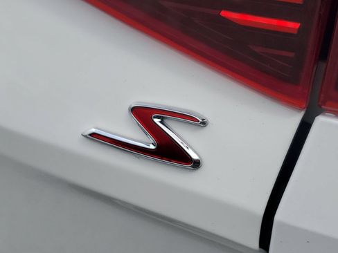 Used 2021 Kia Seltos S FWD image 7