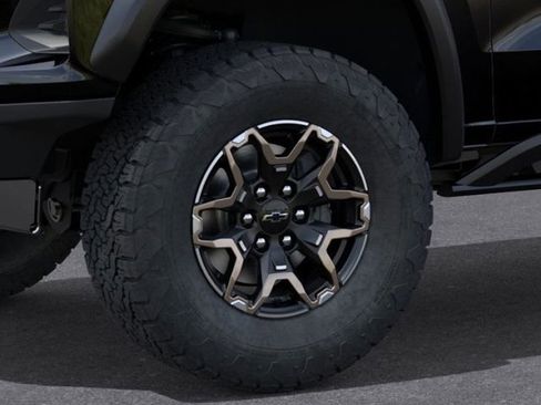 New 2026 Chevrolet Colorado ZR2 image 9